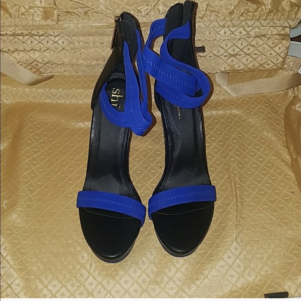 Sho by Journeys strapping heels